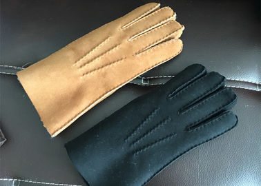 China 100% Wolle, die wärmste Schaffell-Handschuh-reines handgemachtes mit Brown und Schwarzem zeichnet fournisseur
