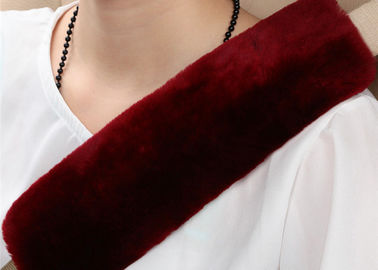 China Soem färbte Farbauto-Sicherheitsgurt-Abdeckungs-Schulterpolster mit langer weicher Wolle fournisseur