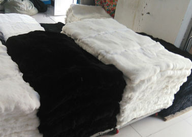 China Kundenspezifischer wirklicher weicher Rex-Kaninchen-Haut-Pelz-waschbare schwere Dichte für echte Decke fournisseur