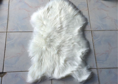 China Raum dekorative große weiße Faux-Pelz-Wolldecke 2 * 3 Ft, einzelne Haut Faux-Pelz-Boden-Wolldecke fournisseur