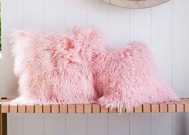 China Süßigkeits-rosa langes mongolisches Schaffell-dekoratives Wurfs-Kissen mit einseitigem Pelz fournisseur