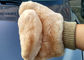100% handgemachter Lammwollreinigungs-Handschuh, natürlicher beige Farbschaffell-Auto-Handschuh  fournisseur