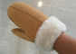 Frauen übergeben nähende wärmste Schaffell-Handschuhe, Velourleder-Handschuhe fournisseur