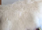 Gelockte Abdeckung Platte des mongolischen Tibet-Lammpelzes Haar Schaffell Fells 100% langen Woll fournisseur