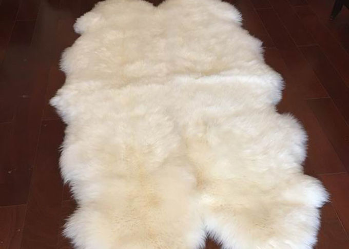 Bewirft langes Doppeltes Lammwolle der wirklichen Schaffell-Wolldecke Schaffell-Felle für Hotellobby