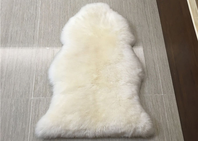 Wirkliche Schaffell-Wolldecken-natürliches weißes langes Woll-Neuseeland-Schaffell-Teppich-Viererkabel