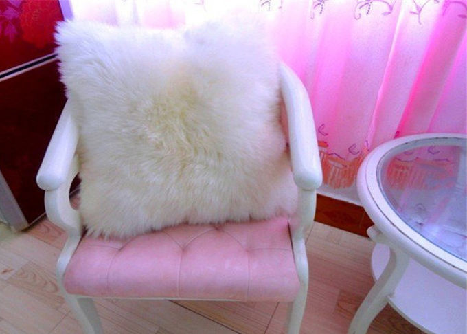 Stuhl-Sofa-dekoratives Lammwoll-Seat-Kissen weich mit echtem Schaffell