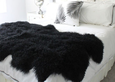 China Schwarze weiche waschbare wirkliche Schaffell-Wolldecke warm mit langes Haar-starkem vollem Pelz fournisseur