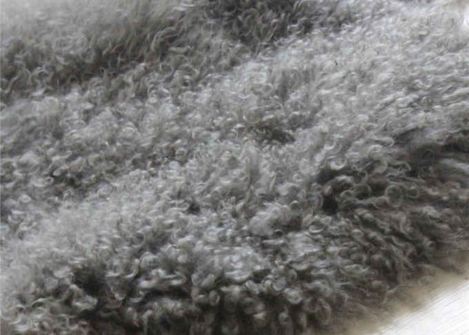 Schwarze weiche waschbare wirkliche Schaffell-Wolldecke warm mit langes Haar-starkem vollem Pelz