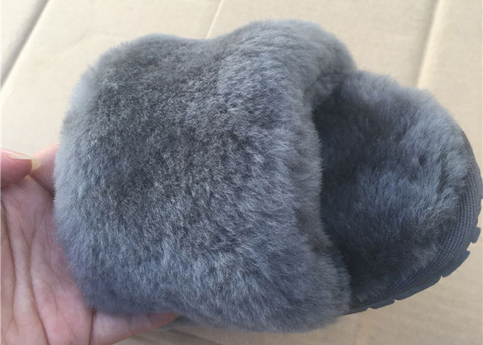 Starke Wollöffnen graue Schaf-Wollpantoffel Zehen-warmen Pelz für den Winter Innen