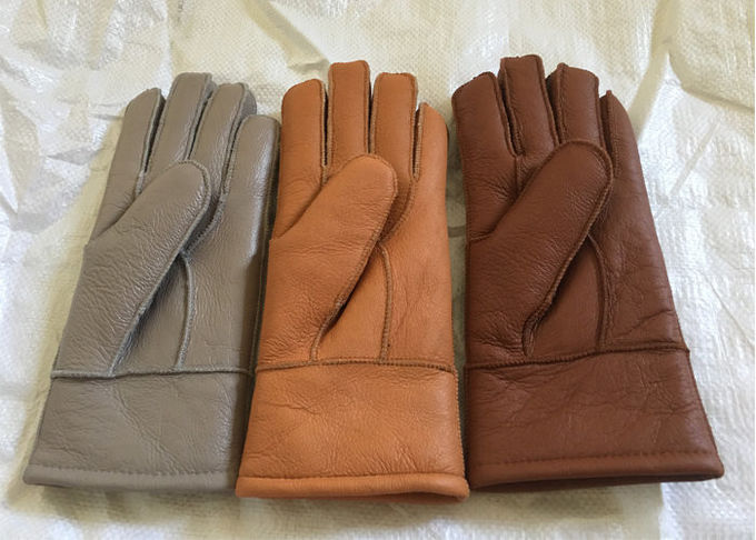 Der Shearlings-Schaffell-Handschuhe der windundurchlässigen Männer, starker Pelz gezeichnete Lederhandschuh-Handschuhe 