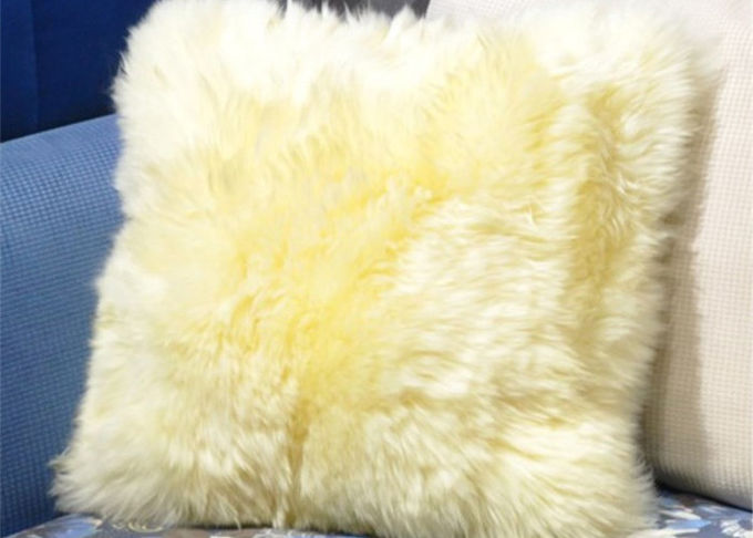 Haupt- Auto-dekoratives Lammwoll-Seat-Kissen warm mit gefärbter Merino geschorener Wolle