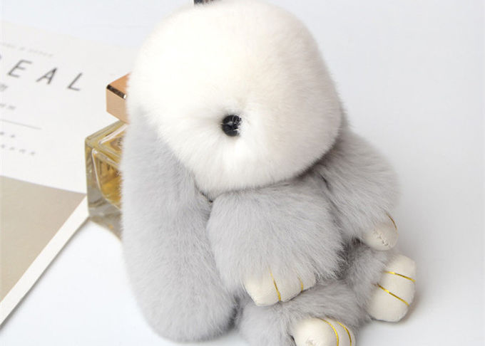Kaninchen-Pelz Pom Pom Keychain mit dem flaumigen üppigen Haar, weiches Pelz-Häschen Keychain für Tasche
